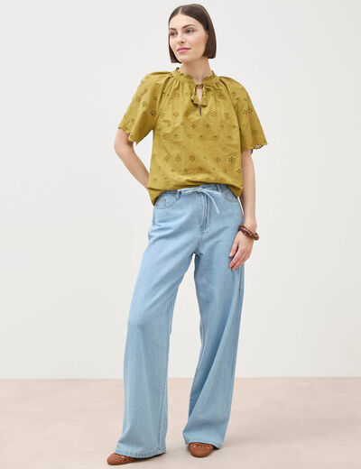 Blouse col v manches 3/4 en coton brod&eacute;e vert olive femme