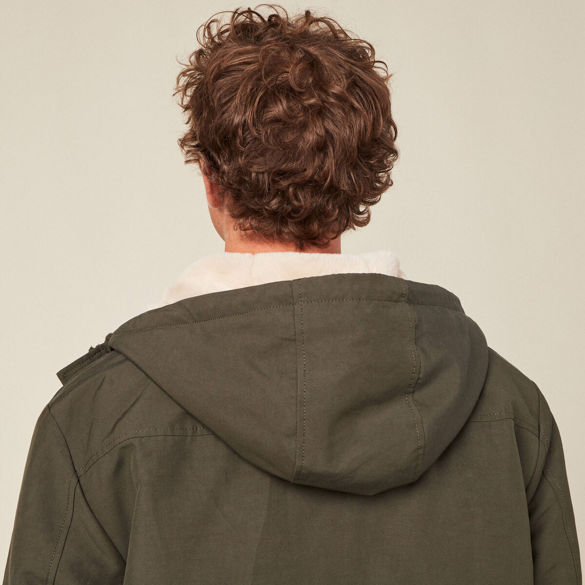 Parka droite à capuche vert kaki homme