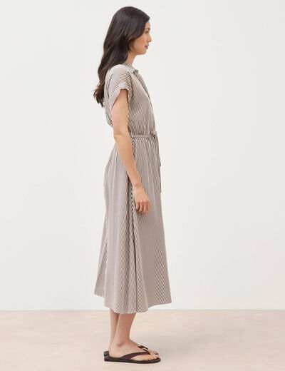Robe longue &eacute;vas&eacute;e ceintur&eacute;e marron femme