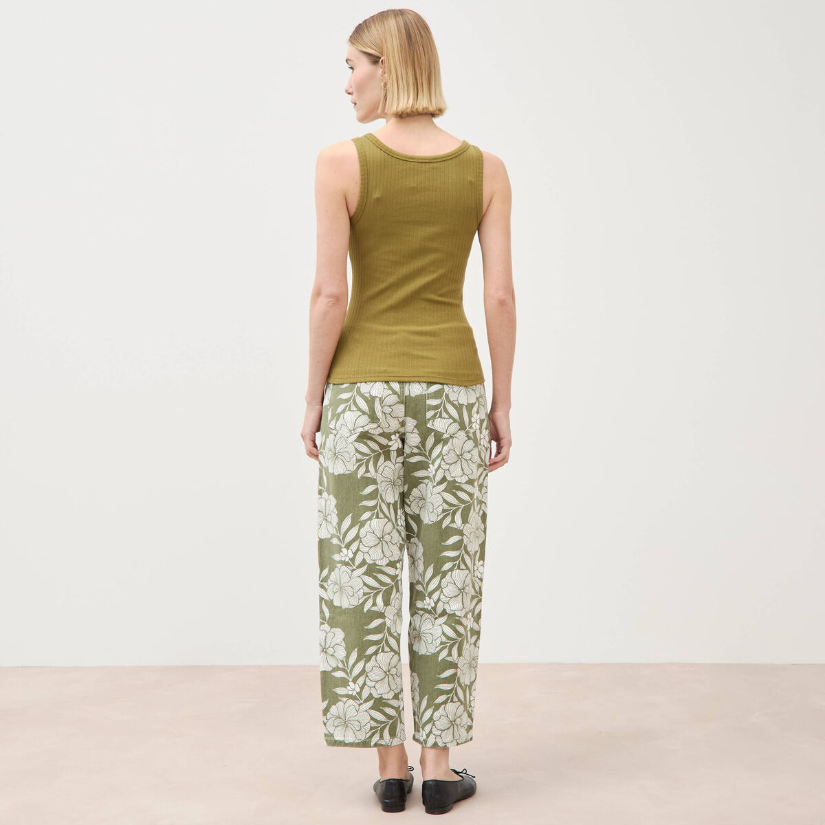 D&eacute;bardeur sans manches vert kaki femme