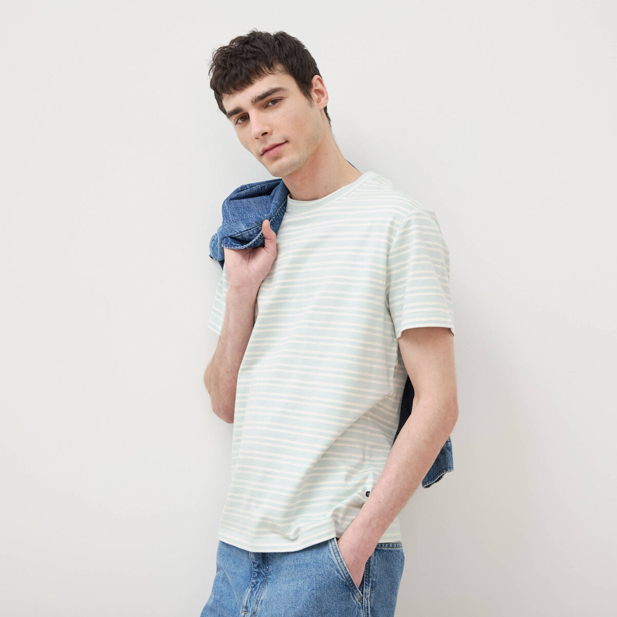 T-shirt ray&eacute; col rond manches courtes bleu gris homme