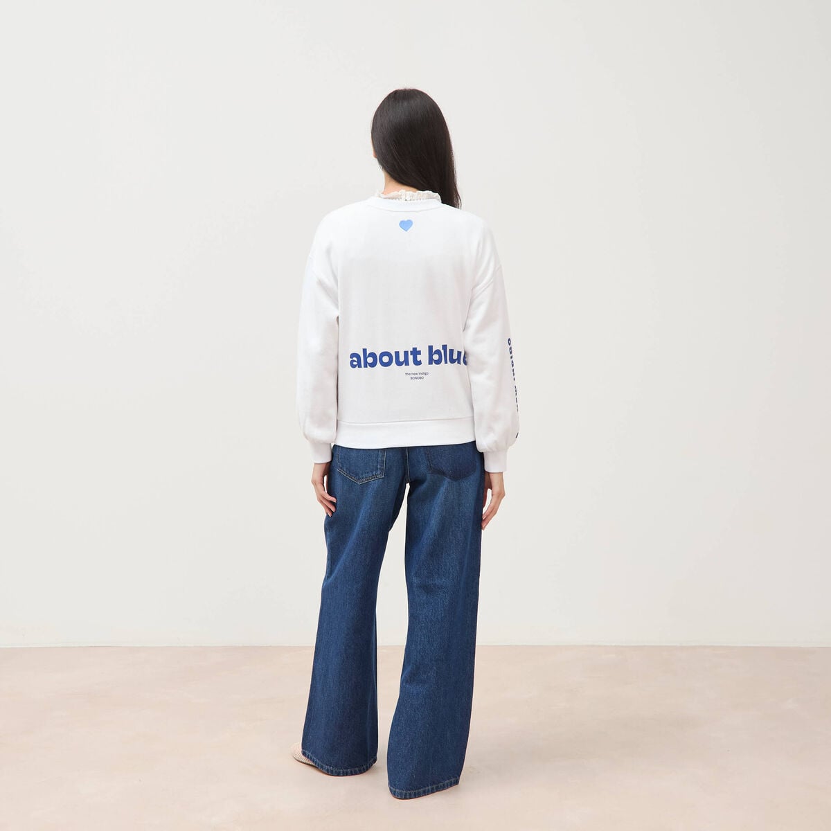 Sweat droit col rond manches longues blanc femme
