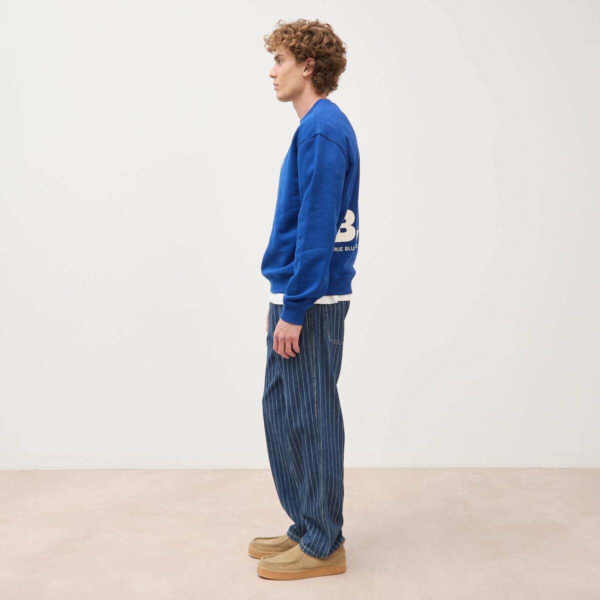 Sweat droit col rond manches longues bleu electrique homme