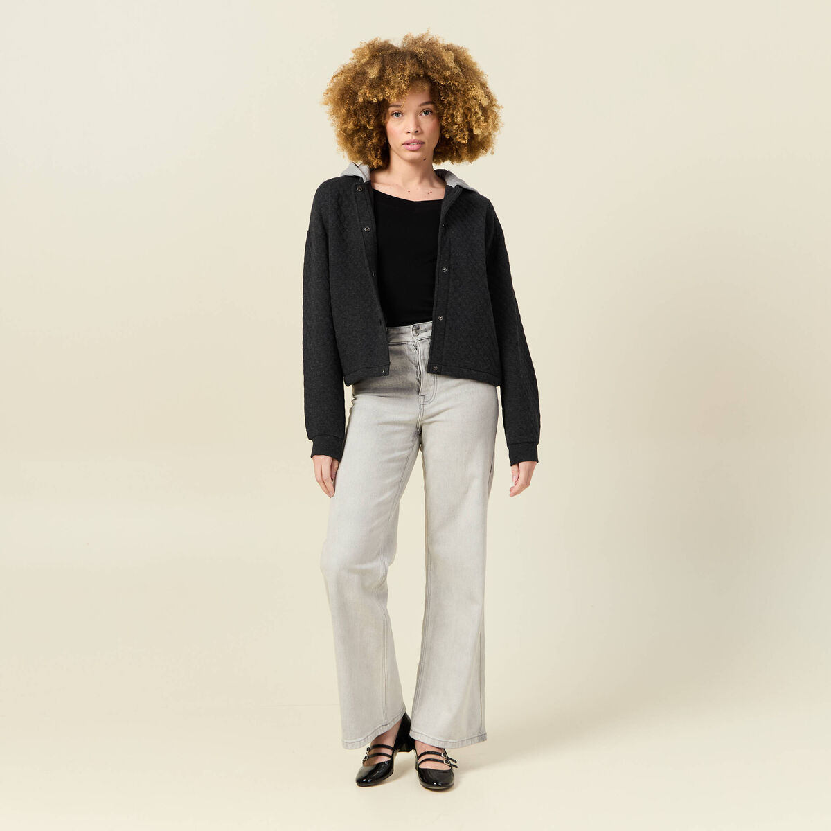 Gilet à capuche noir femme