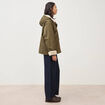 Parka oversize courte &agrave; capuche vert kaki femme