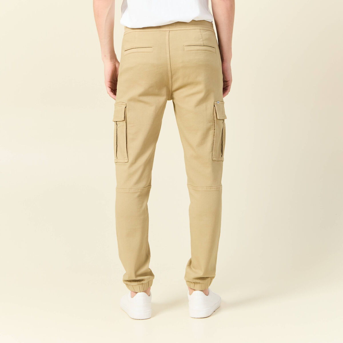 Pantalon battle bas resserr&eacute; beige homme