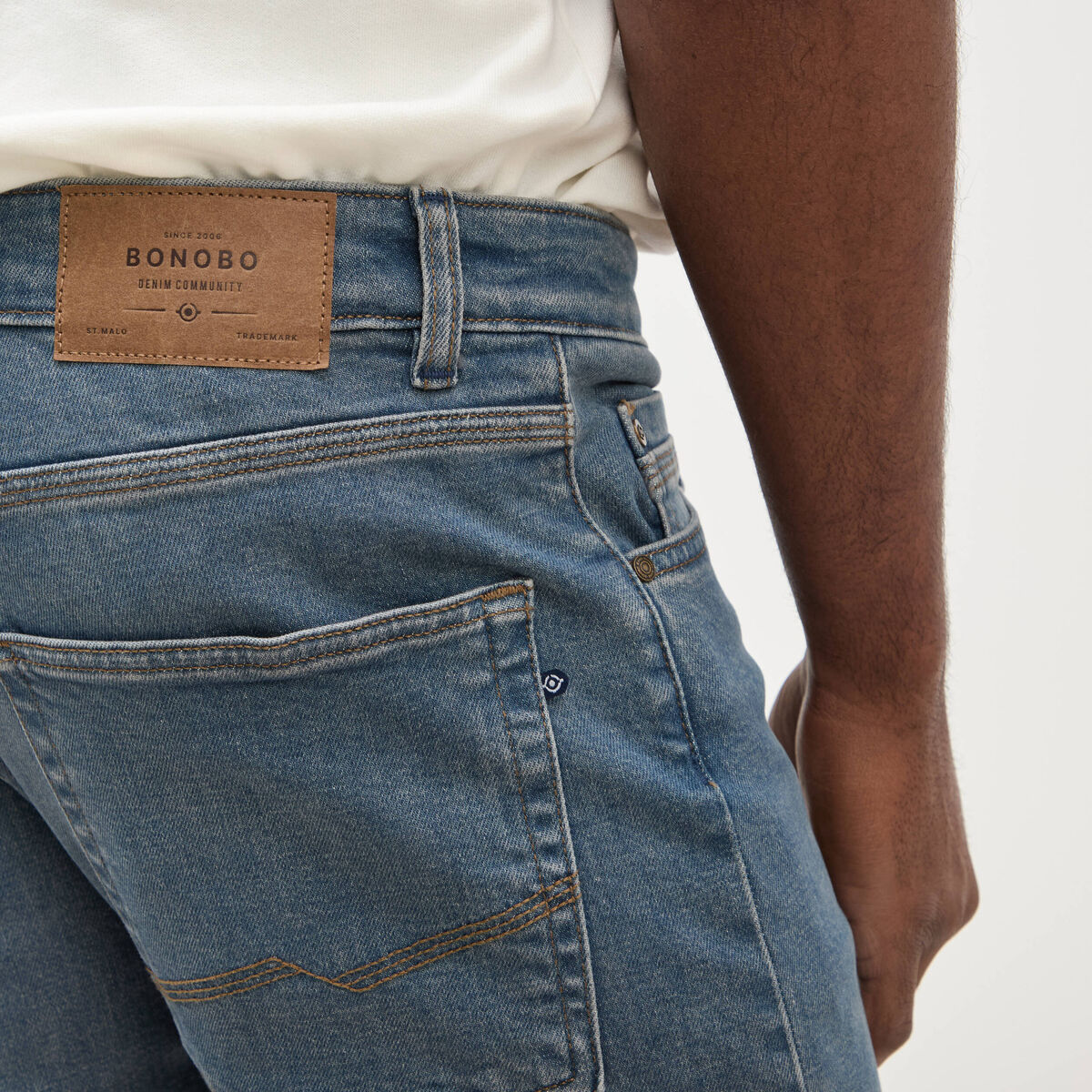 Jeans straight longueur 32 denim double stone homme
