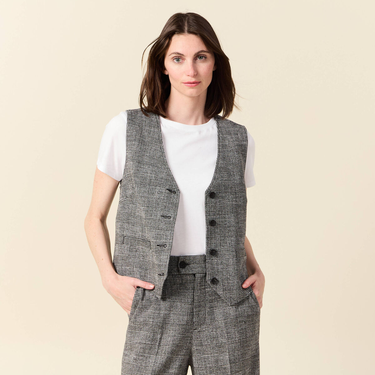 Gilet ajust&eacute; sans manches doubl&eacute; noir femme