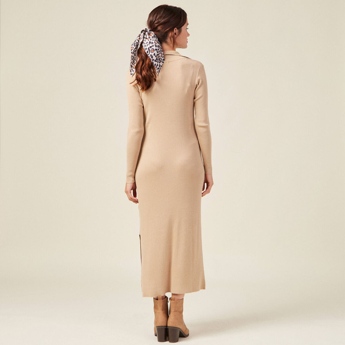 Robe pull longue moulante beige femme