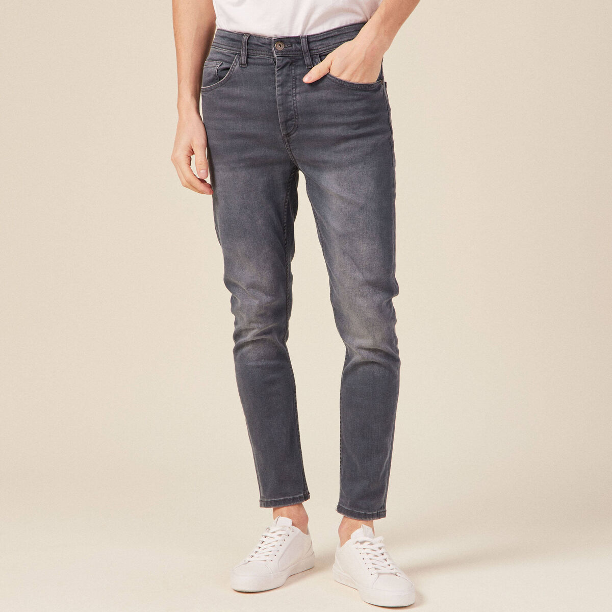 Jeans tapered 5 poches denim gris homme