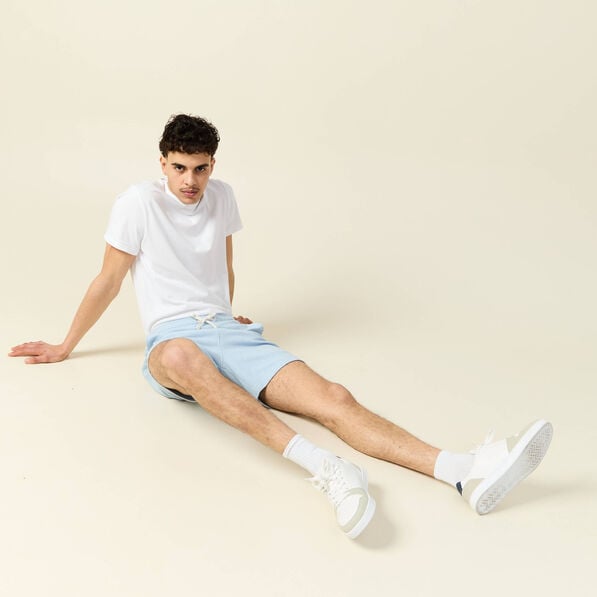 short droit avec cordon bleu ciel homme Short droit avec cordon bleu ciel homme