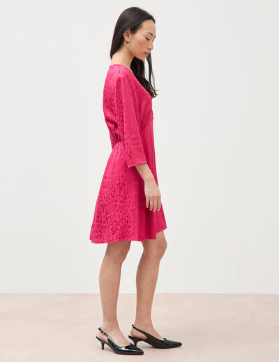 Robe &eacute;vas&eacute;e satin rose framboise femme