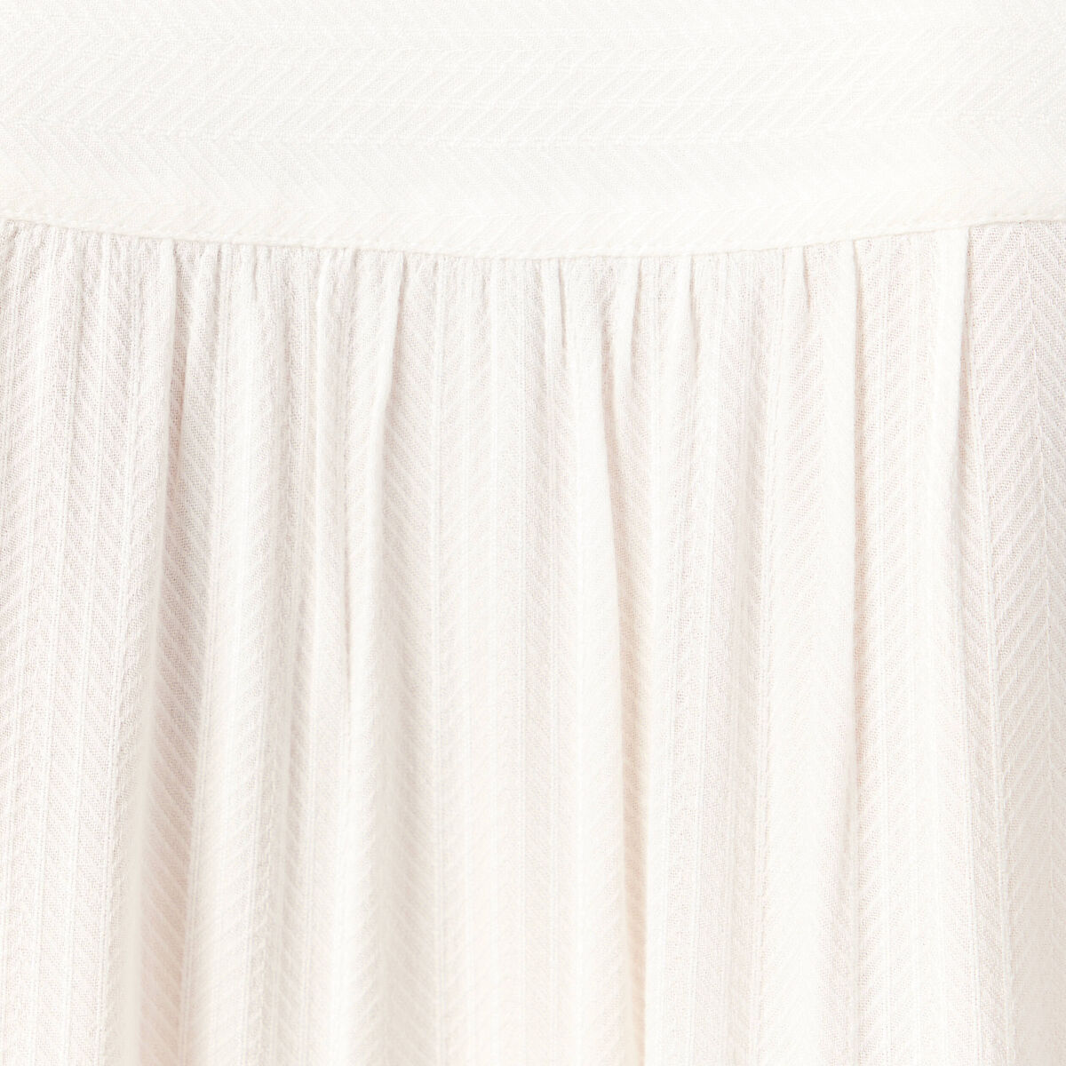 Blouse droite courte d&eacute;tail dentelle creme femme