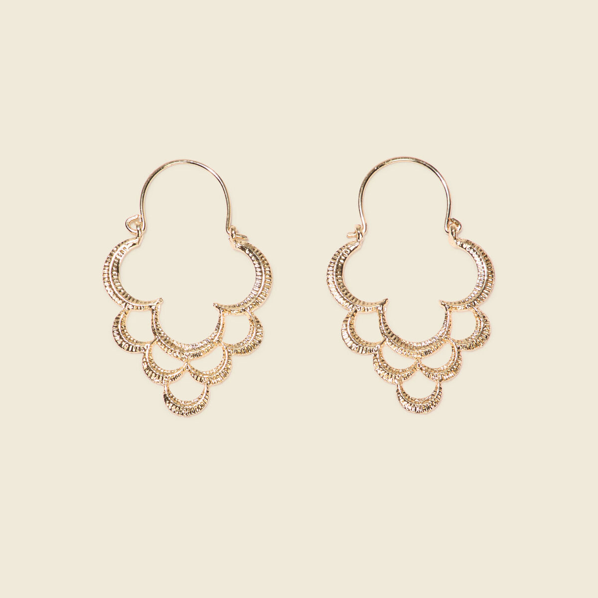 Boucles d'oreilles pendantes couleur or femme
