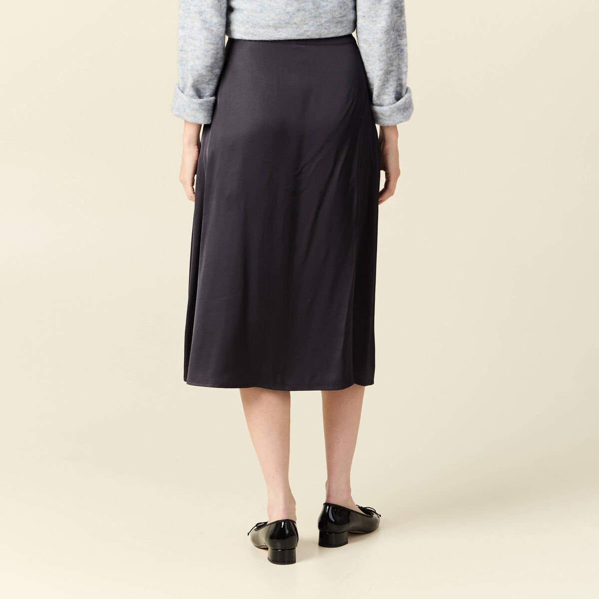 Jupe midi droite satin gris foncé femme