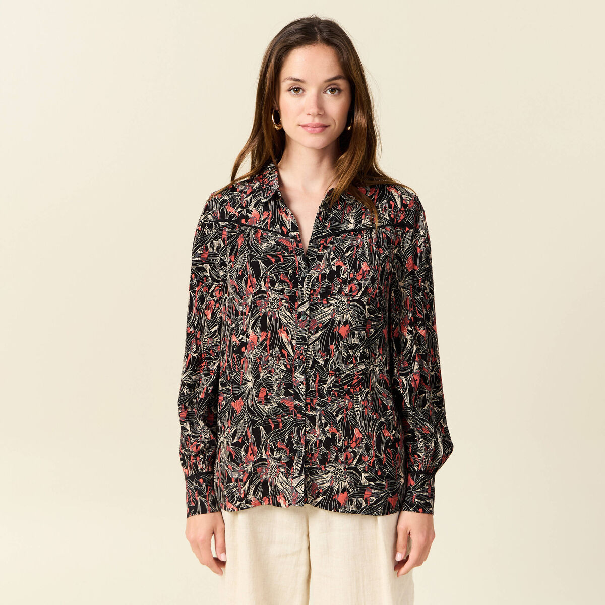 Chemise manches longues col v fluide noir femme