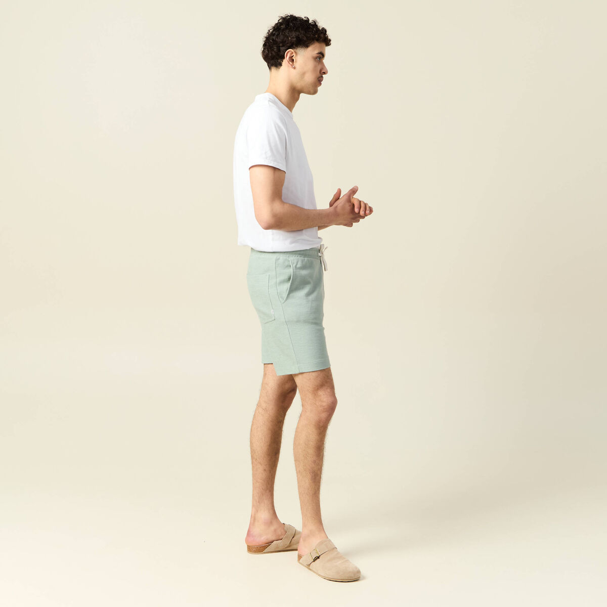 Short droit avec cordon vert olive homme
