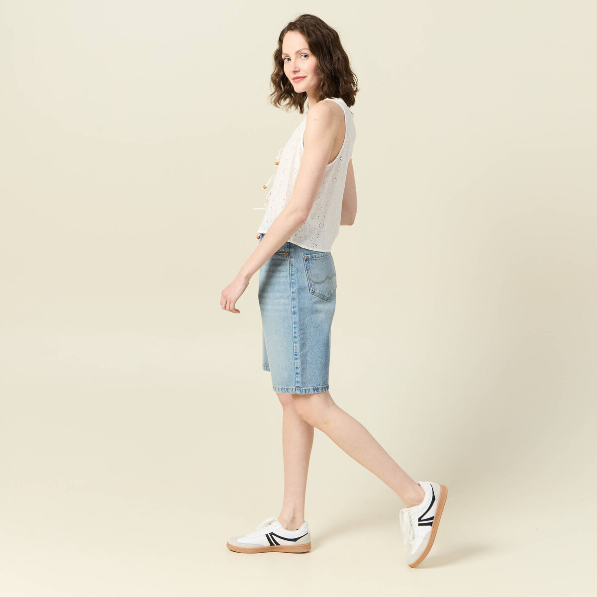 Gilet sans manches noué ecru femme