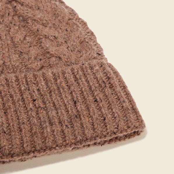 Bonnet tricoté à torsades marron foncé homme