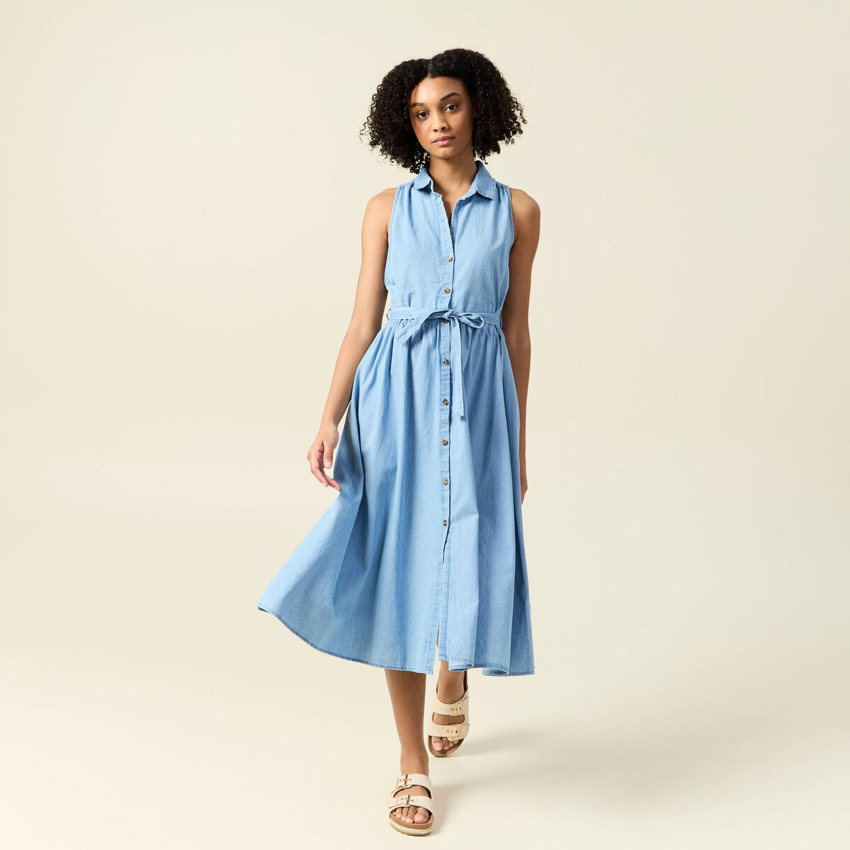 Robe longue trap&egrave;ze jean denim bleach femme