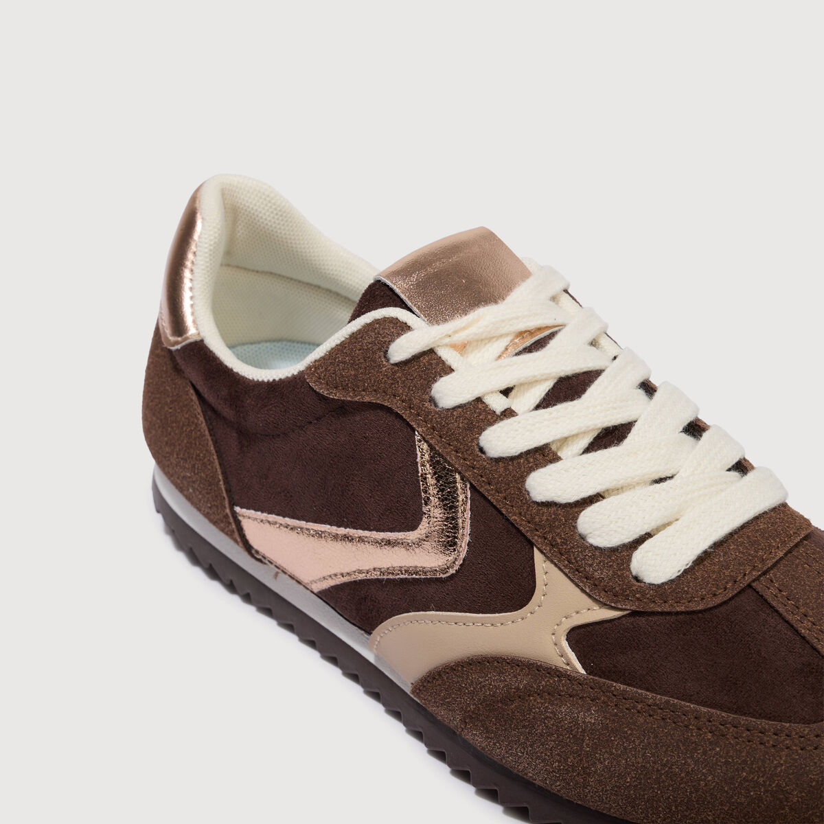 Basket marron fonc&eacute; femme
