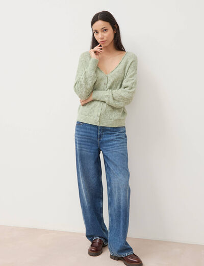 Gilet ajour&eacute; col V manches longues vert pastel femme