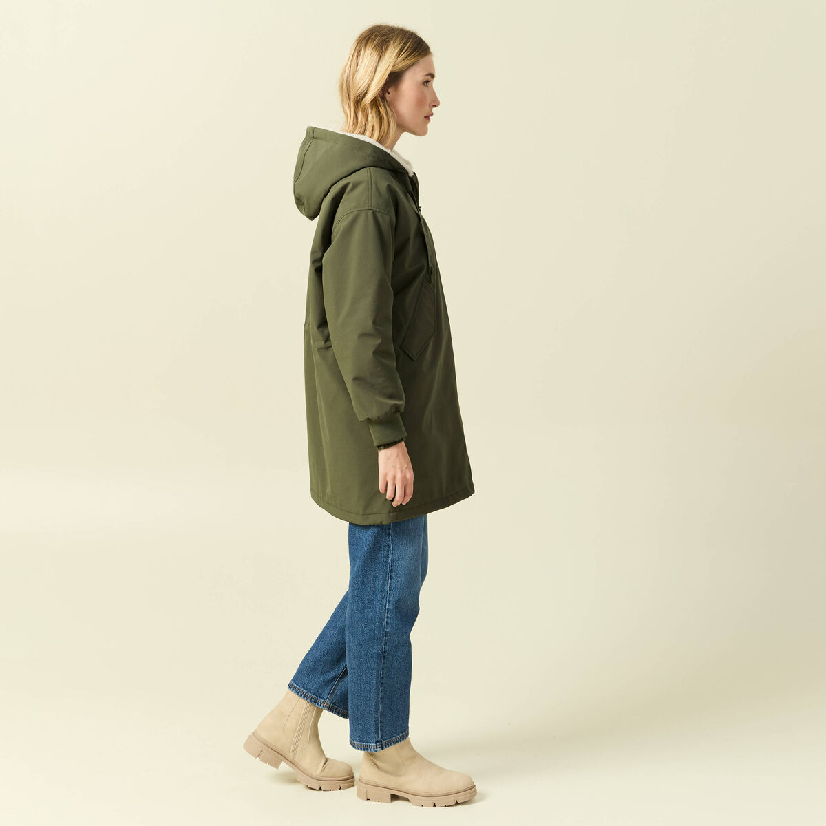 Parka oversize mi-longue &agrave; capuche vert kaki femme
