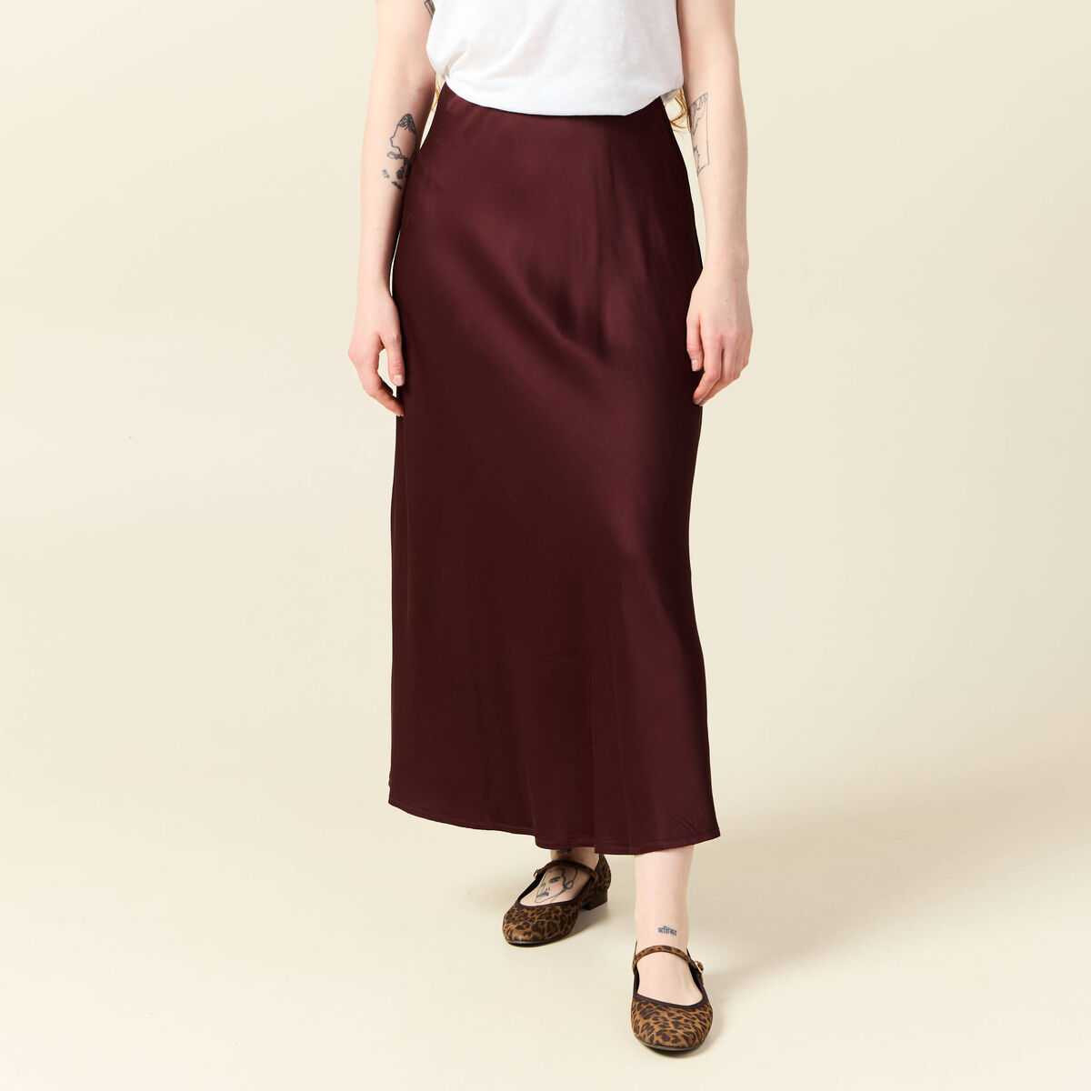 Jupe longue droite satin bordeaux femme