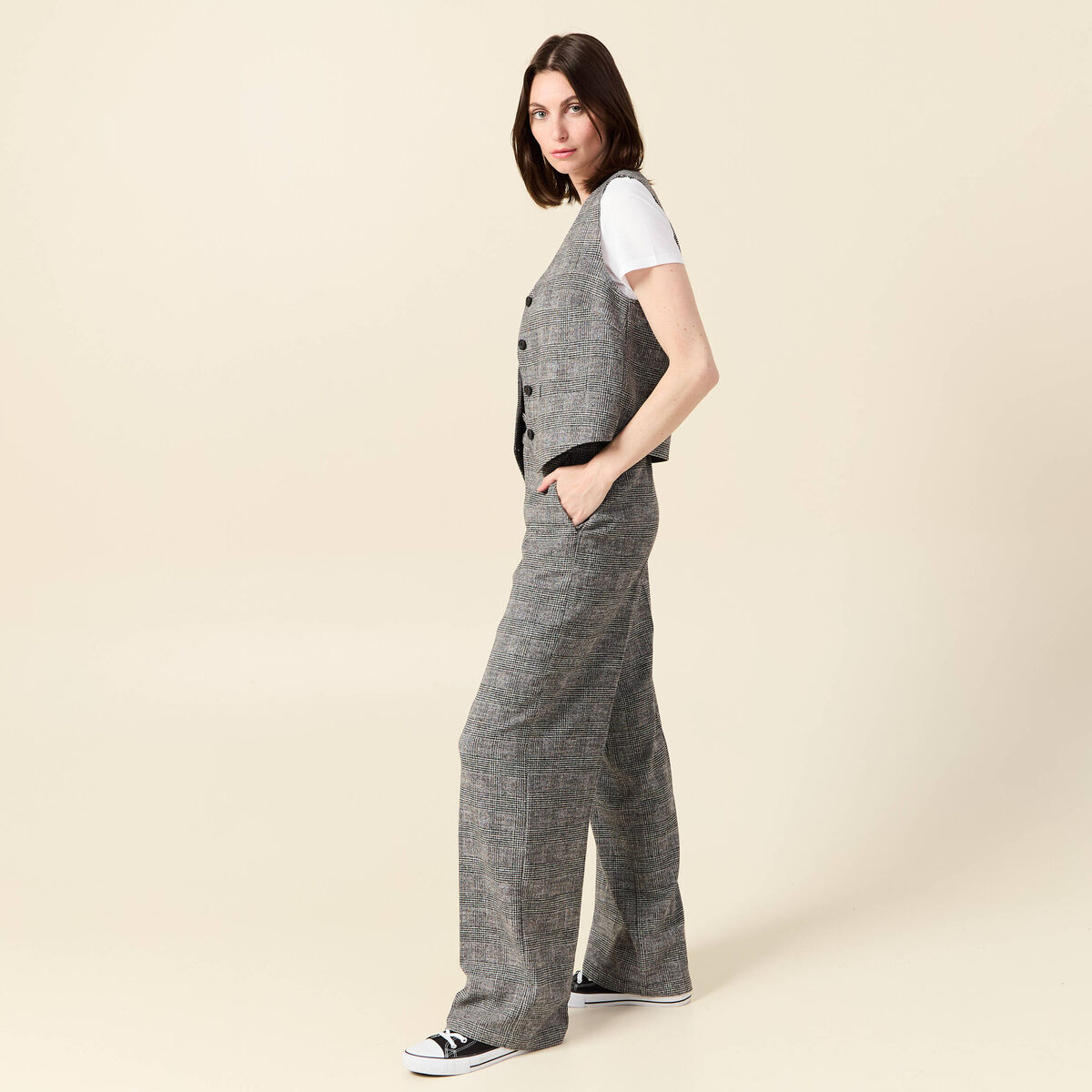 Gilet ajust&eacute; sans manches doubl&eacute; noir femme