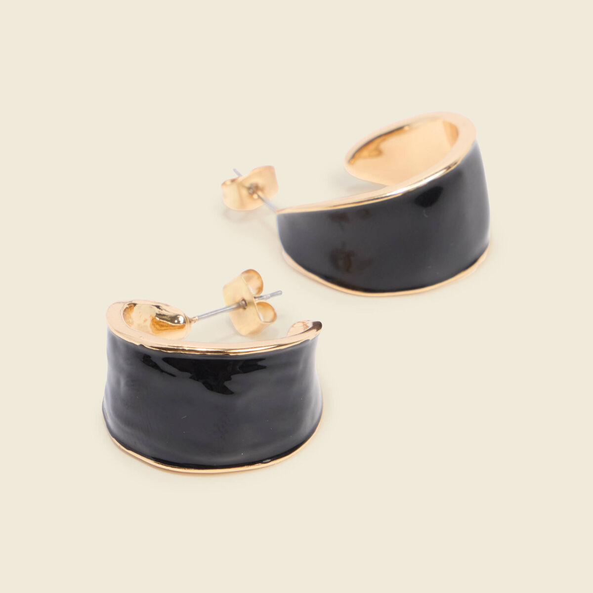 Boucles d'oreilles anneaux larges noir femme