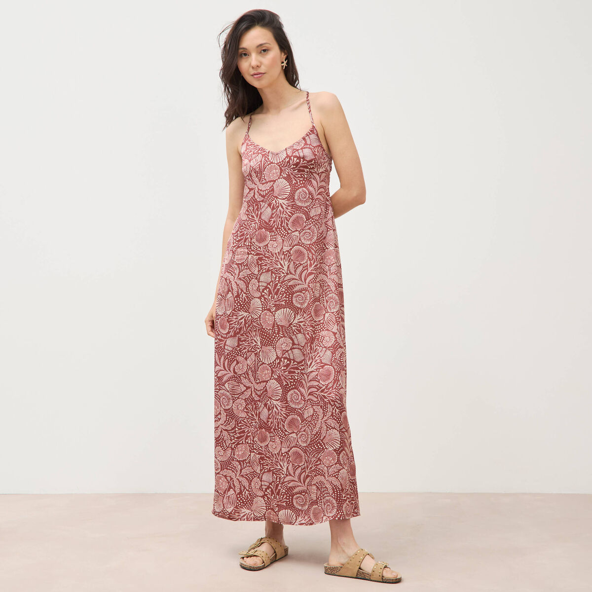 Robe bretelle satin&eacute;e col v marron chocolat femme