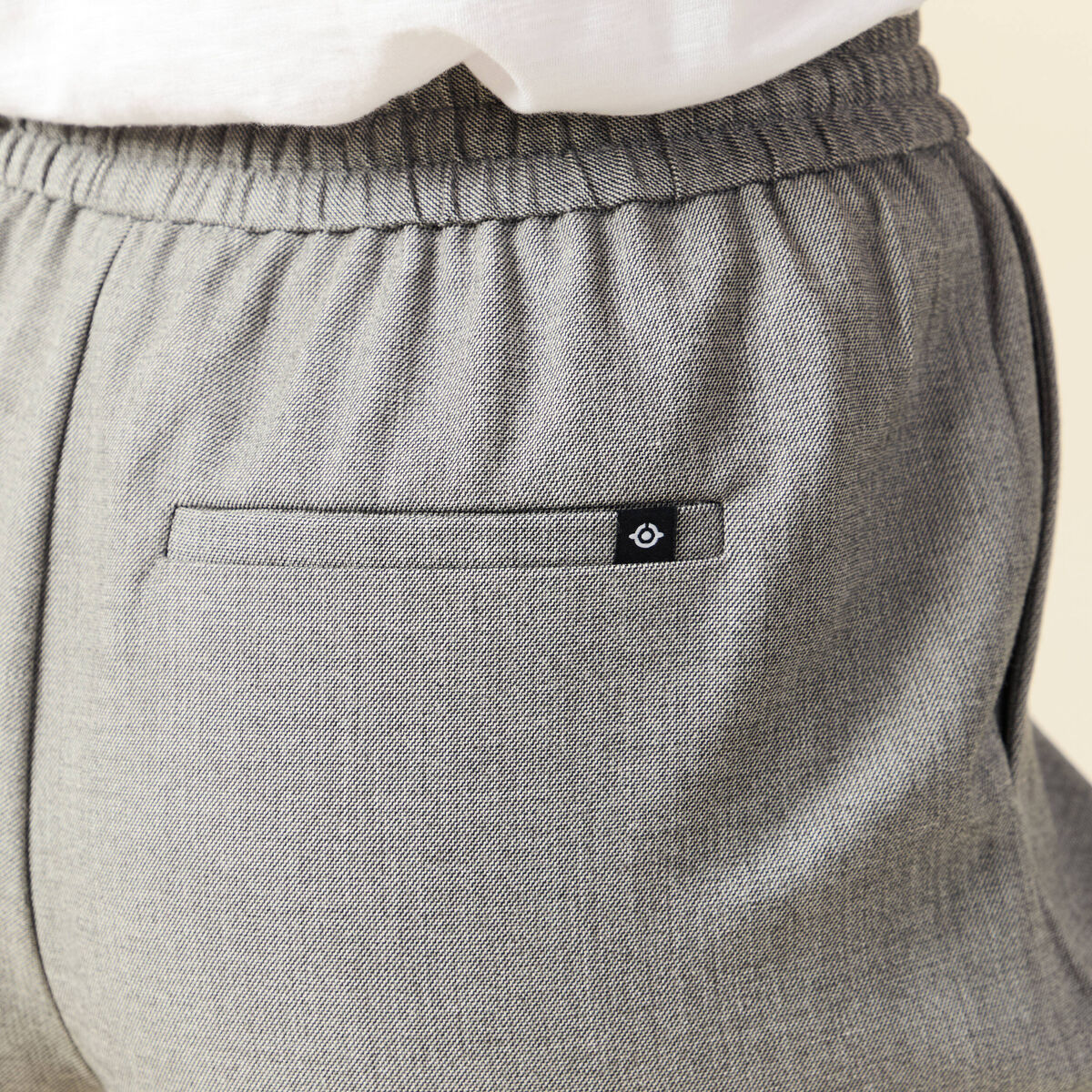 Pantalon taille haute fluide gris clair femme