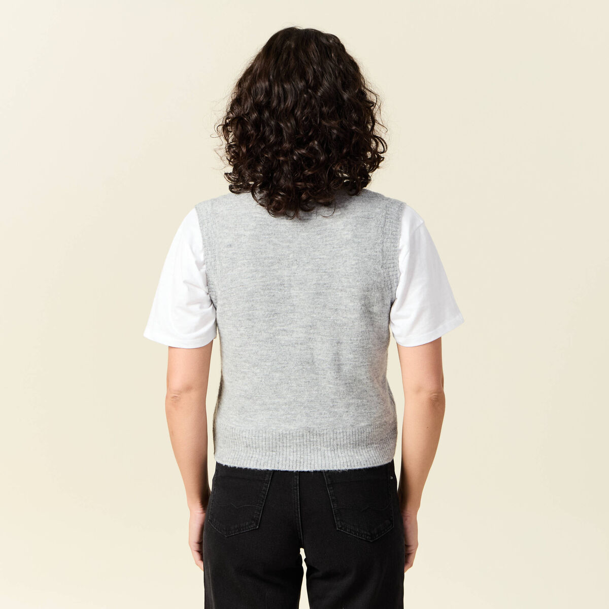 Pull sans manches col en V gris clair femme