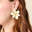 Boucles d'oreilles forme fleur jaune pastel femme