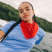 Foulard brod&eacute; rouge femme