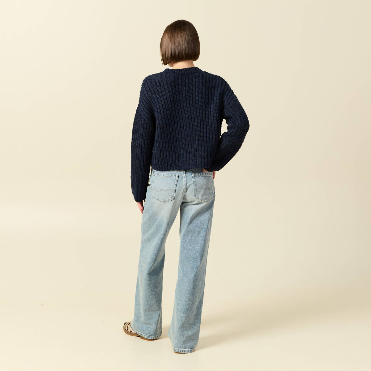 Gilet droit court manches longues bleu marine femme