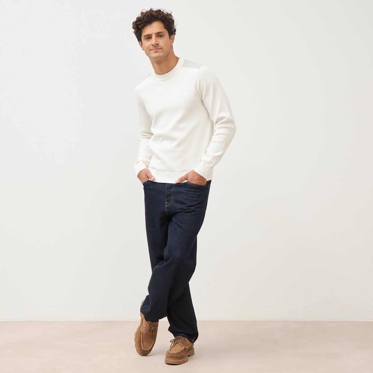 Pull droit fin col rond manches longues ecru homme