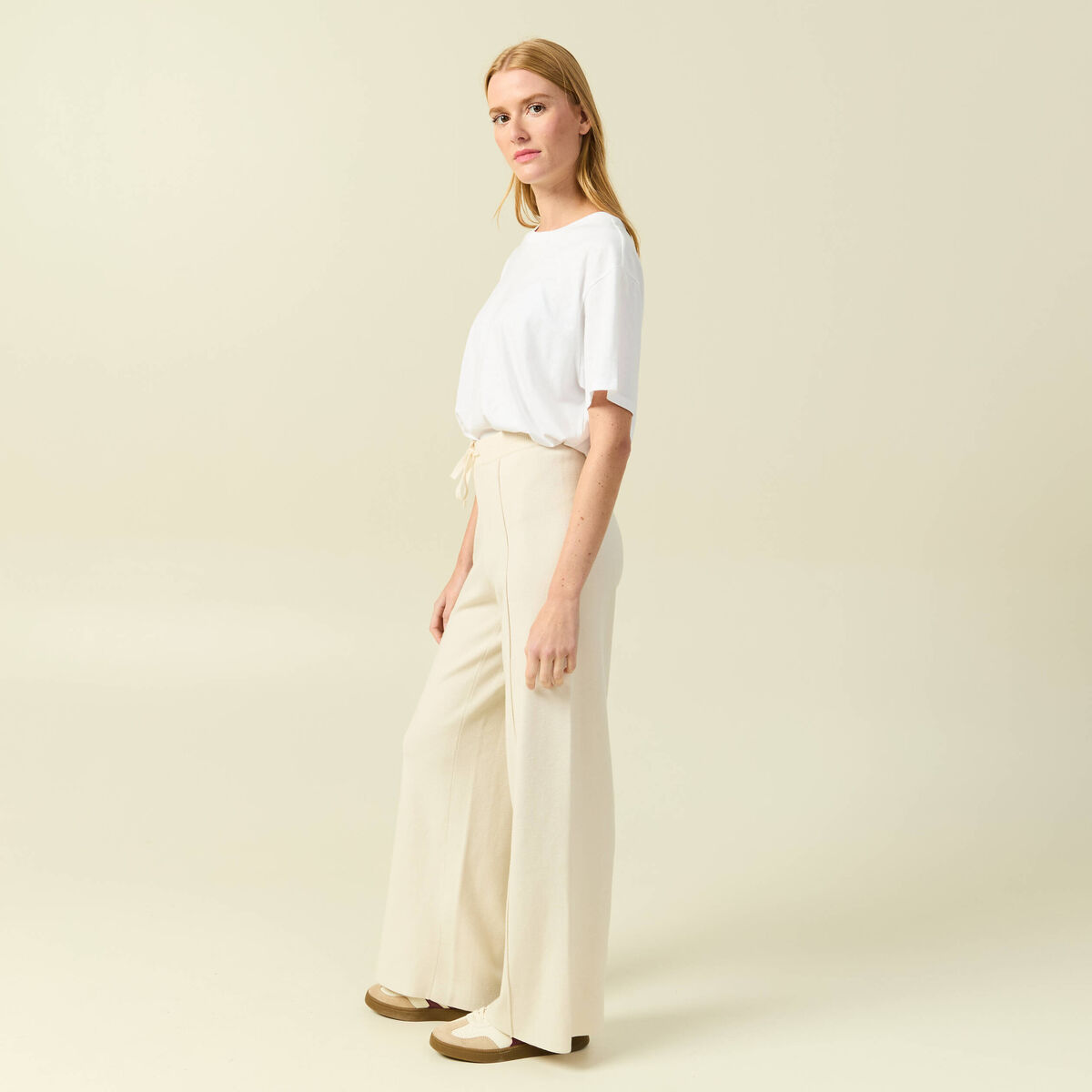 Pantalon large taille haute en maille creme femme
