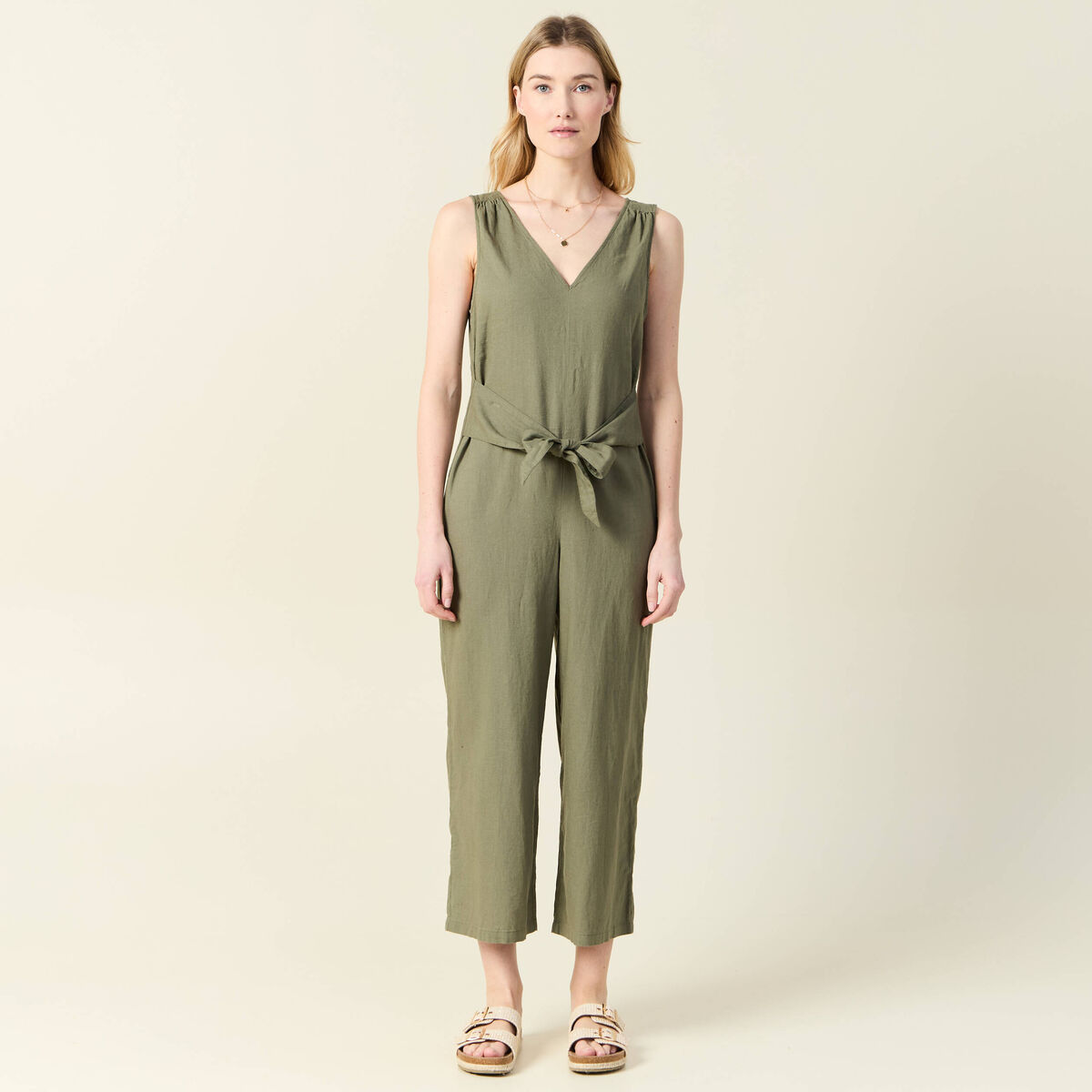 Combinaison pantalon col en V vert kaki femme
