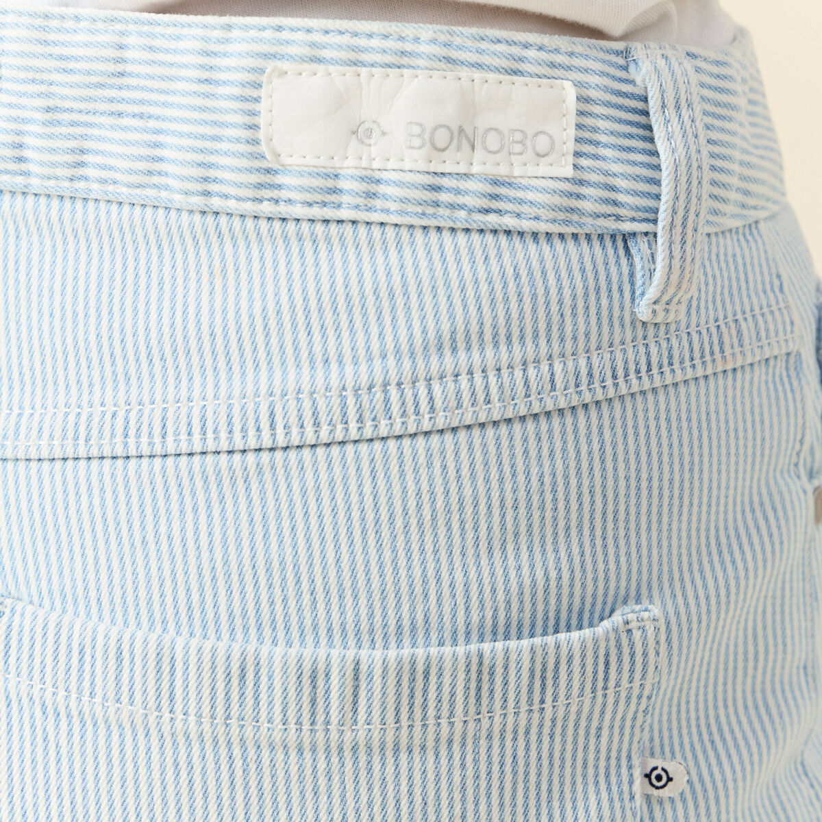 Short mom en jean denim bleach femme