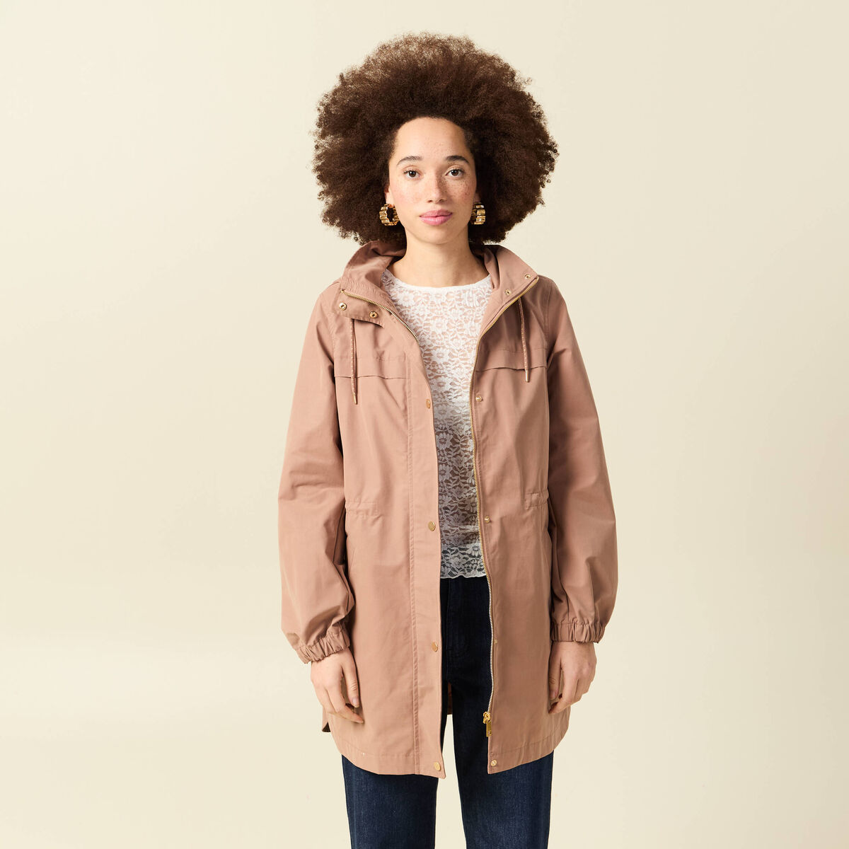 Parka longue droite d&eacute;perlante &agrave; capuche marron clair femme