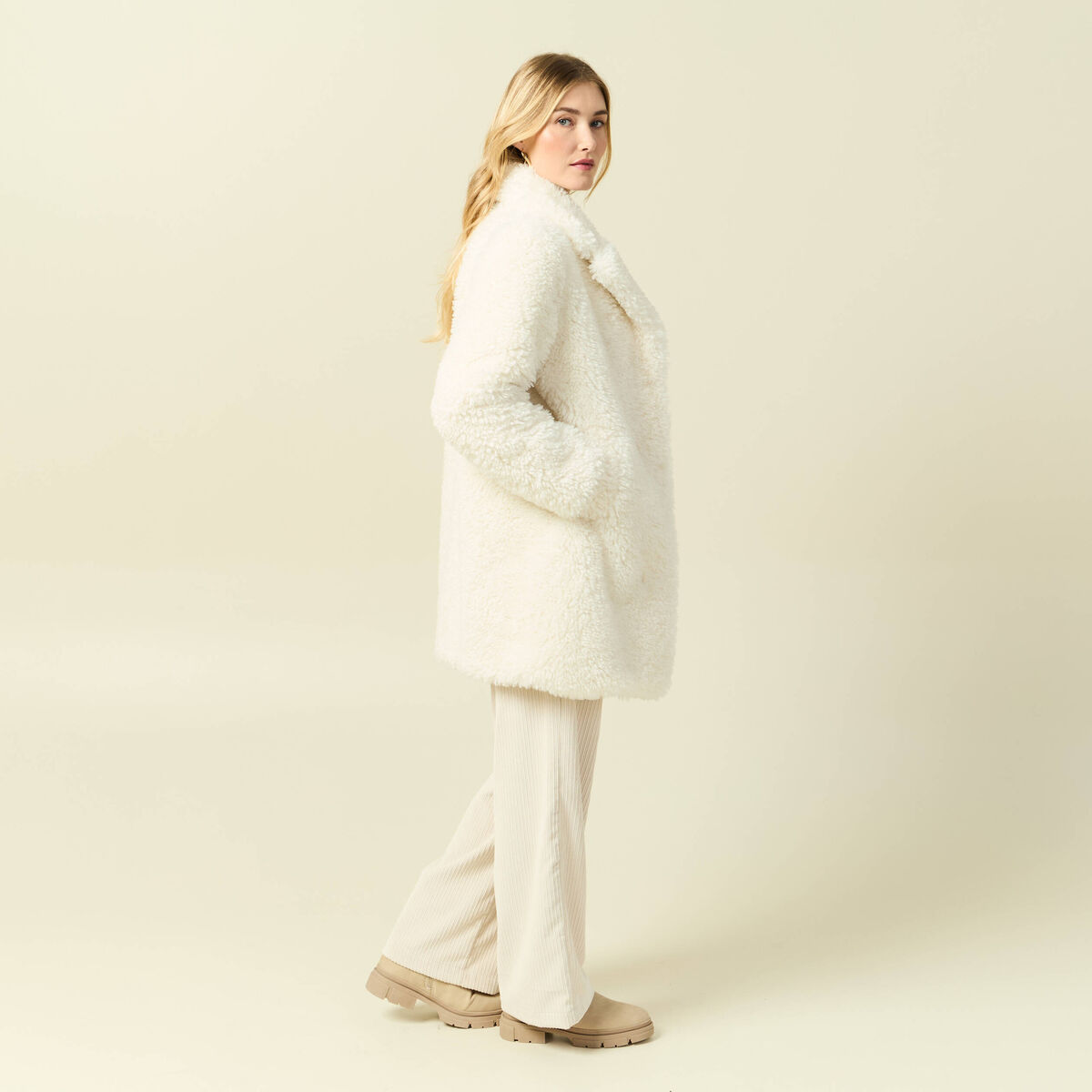Manteau oversize long effet polaire creme femme