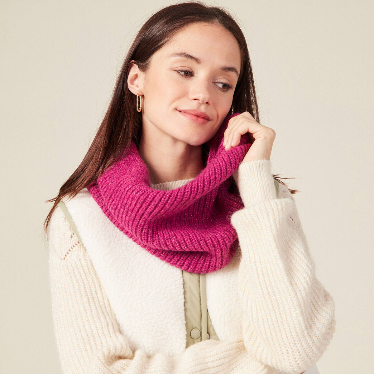 Snood tricoté fabriqué en France rose fushia femme