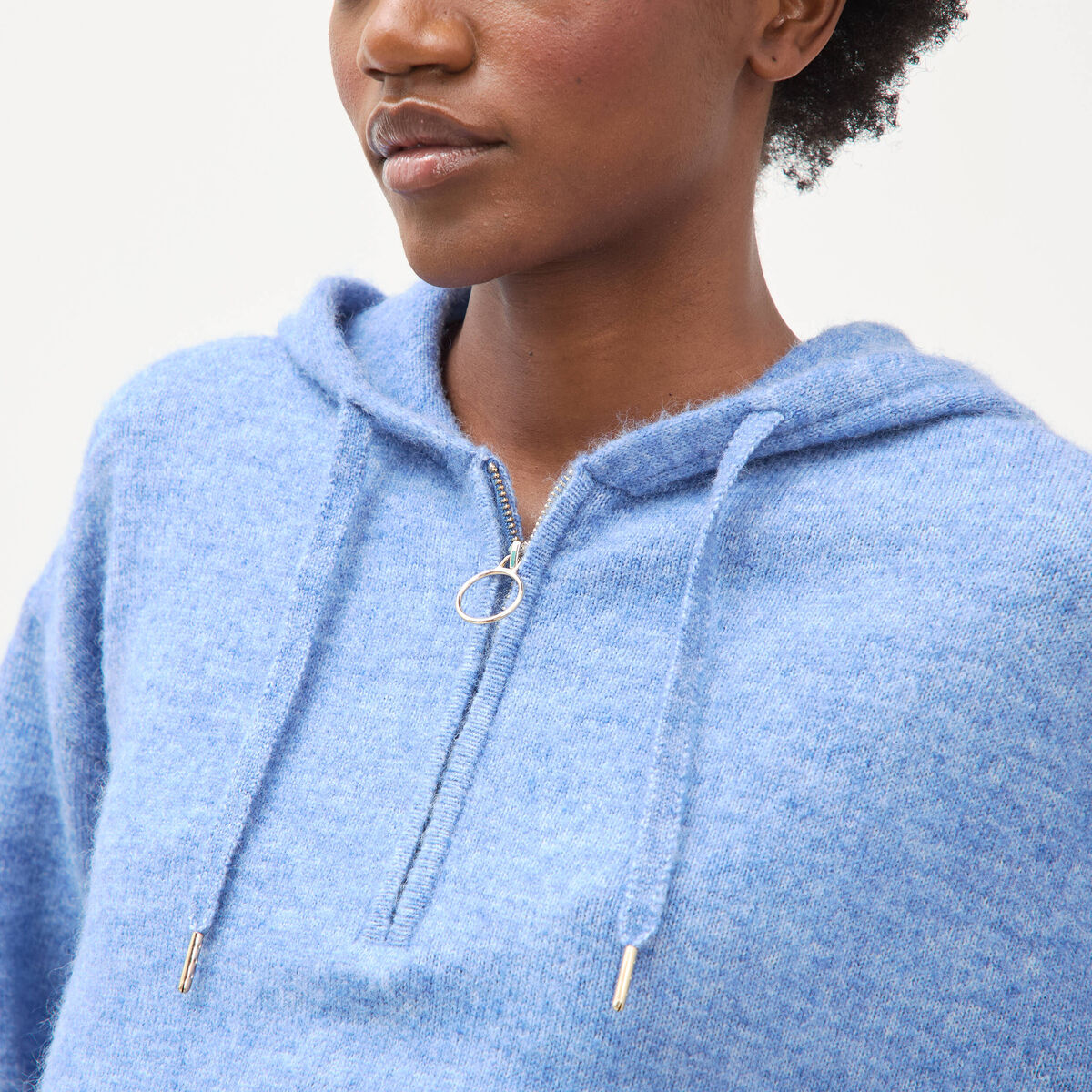 Pull &agrave; capuche zipp&eacute; bleu ciel femme
