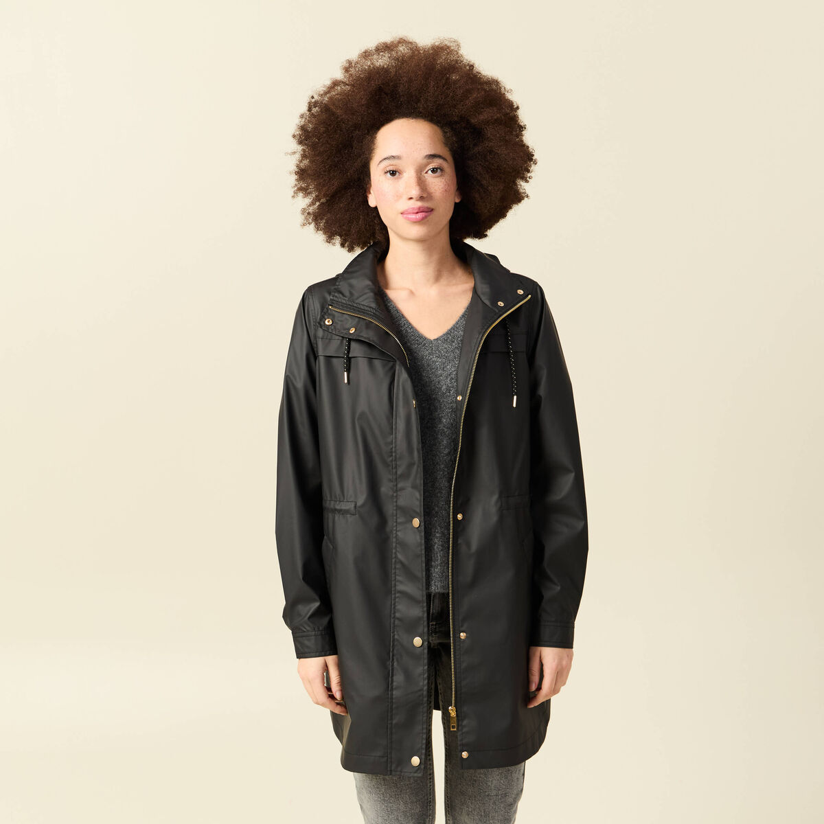 Parka longue droite d&eacute;perlante &agrave; capuche noir femme