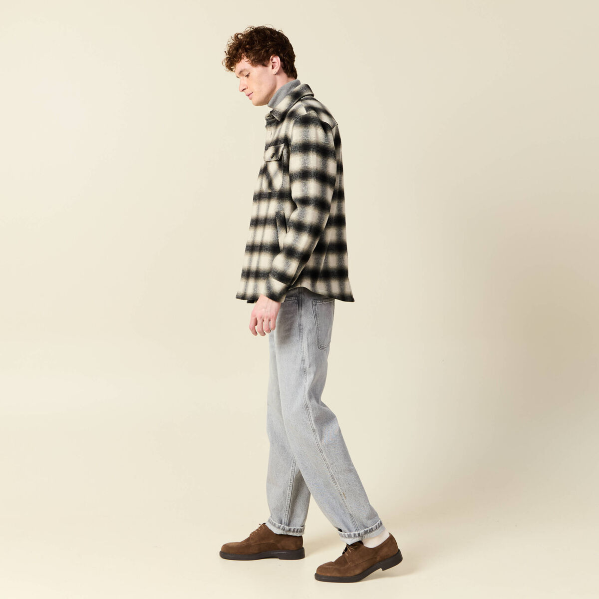 Surchemise oversize courte doubl&eacute;e vert kaki homme