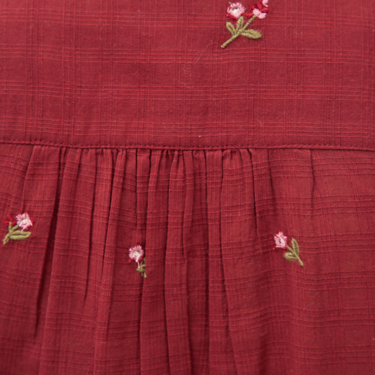 Chemise manches longues en coton brod&eacute;e bordeaux femme
