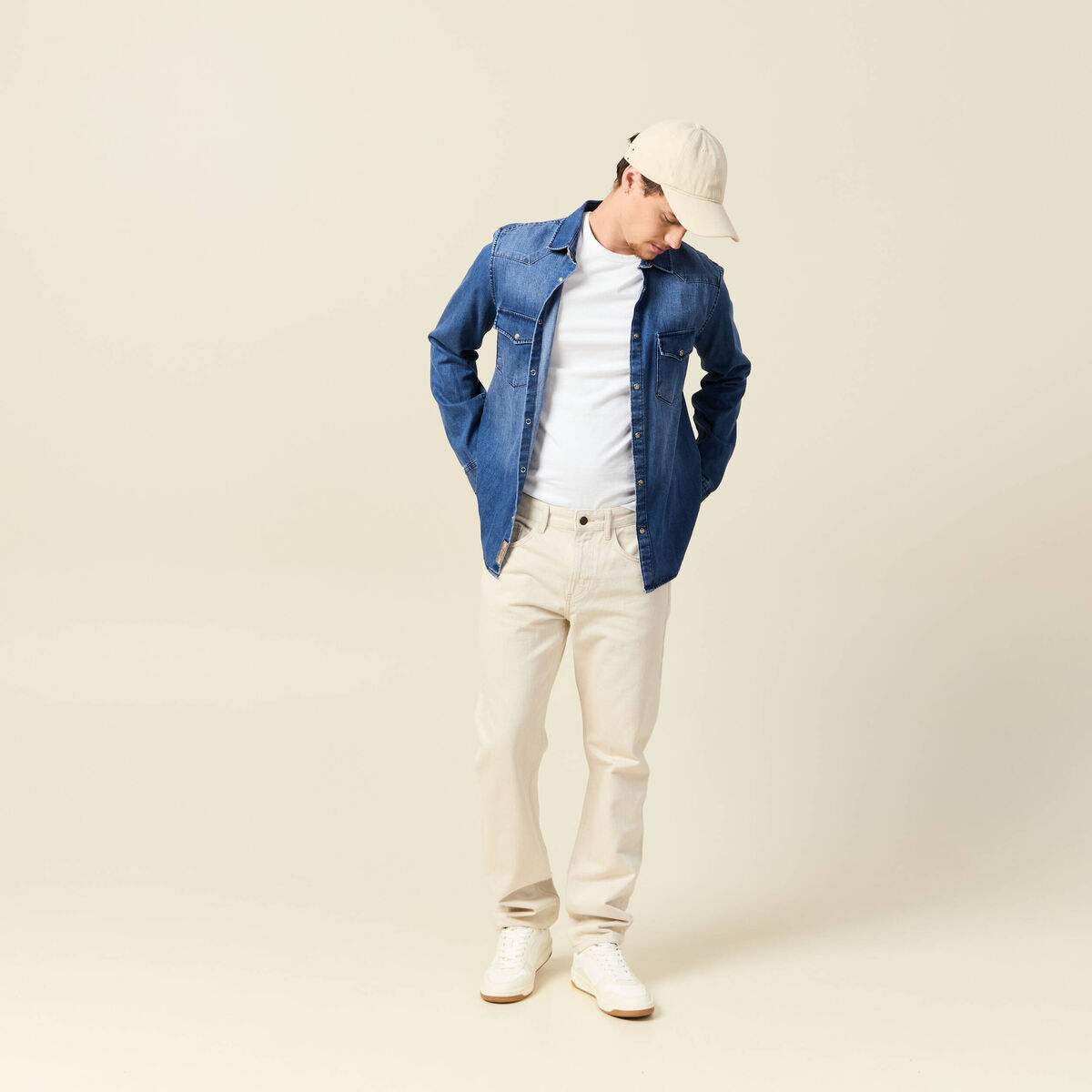 Jeans straight longueur 32 en coton ecru homme
