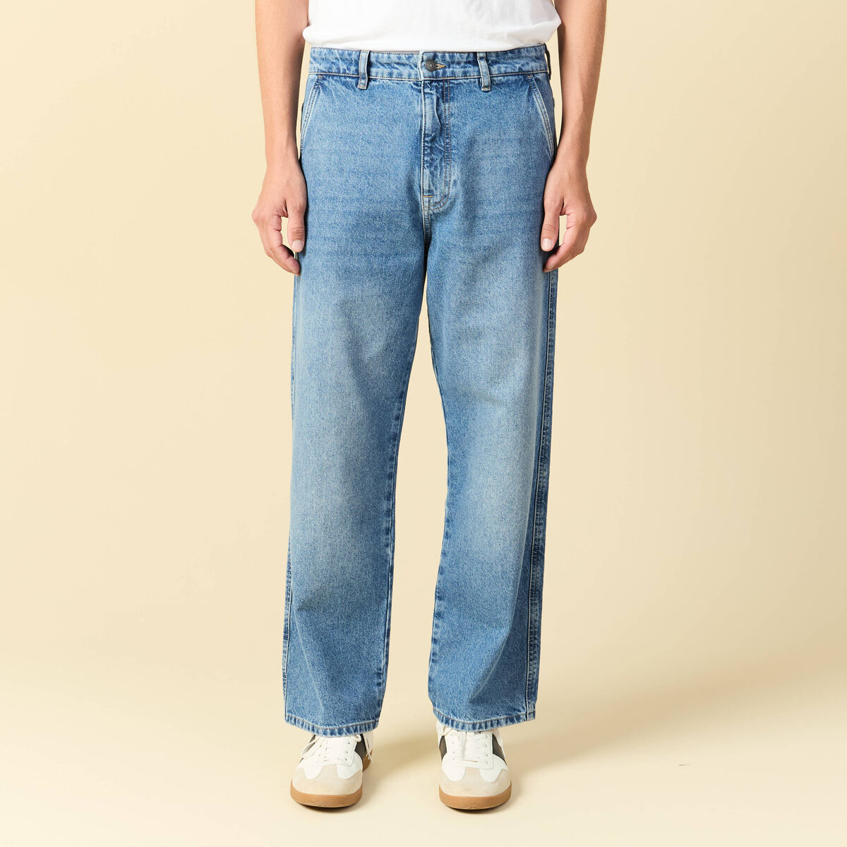 Jeans loose longueur 32 en coton denim bleach homme