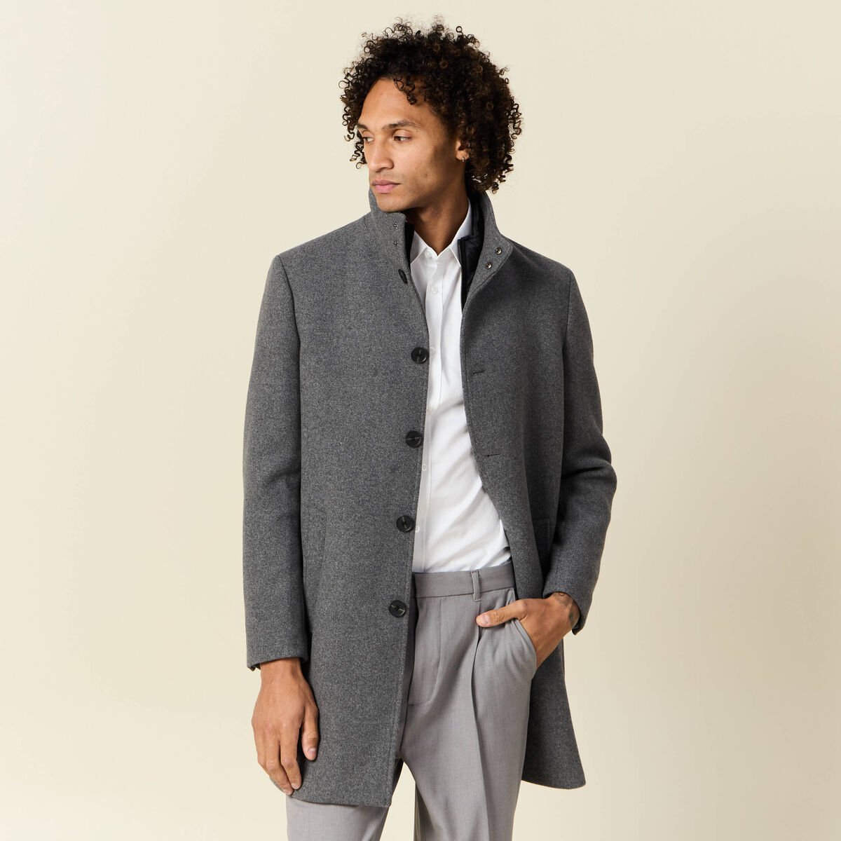 Manteau ajusté boutonné gris foncé homme